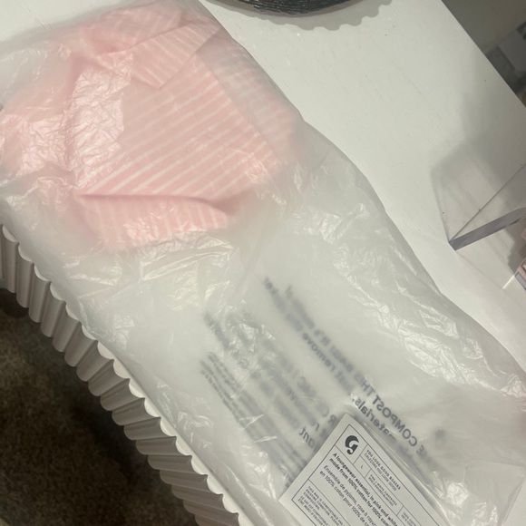 Glossier Pink and White Striped Shorts Size Large Las Vegas Exclusive - Picture 4 of 8